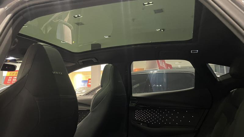 Volkswagen ID.Unyx 06, 2025 — фото 11 из 12