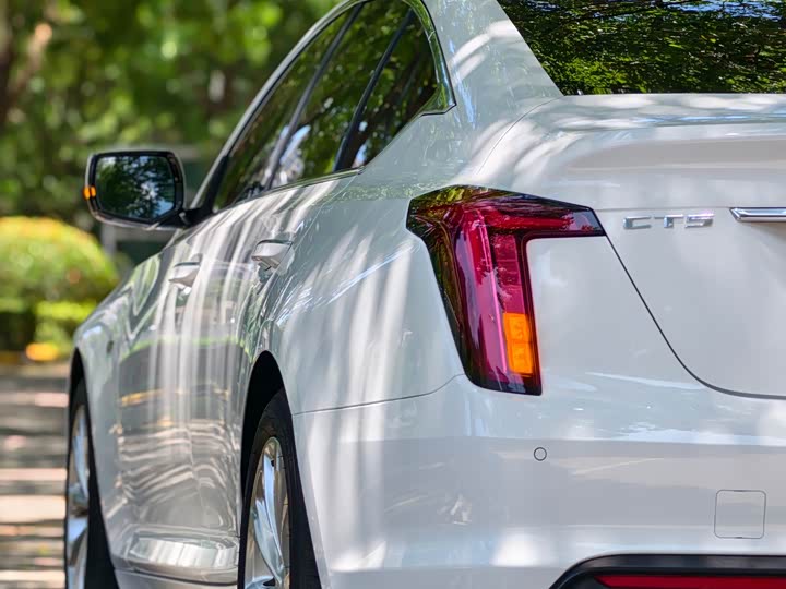 Cadillac CT5, 2022 — фото 8 из 9