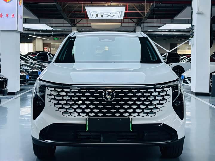 Changan CS55 Plus Hybrid, 2026 — фото 2 из 9