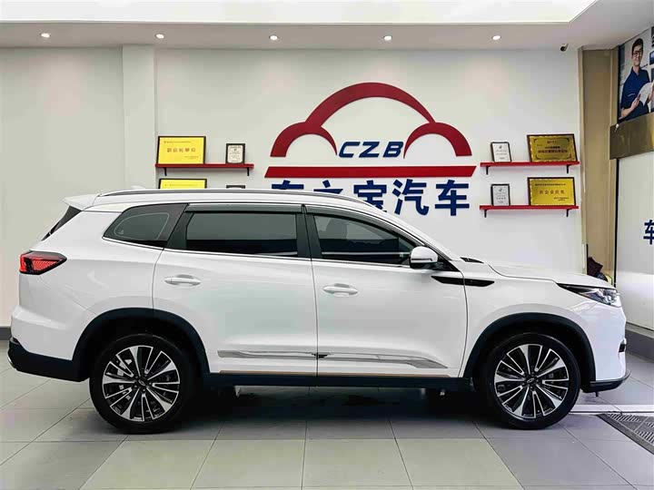 Chery Tiggo 8 Pro, 2023 — фото 8 из 9