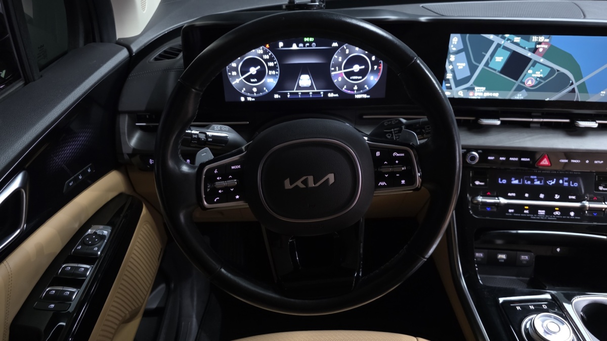 Kia Carnival, 2022 — фото 12 из 12