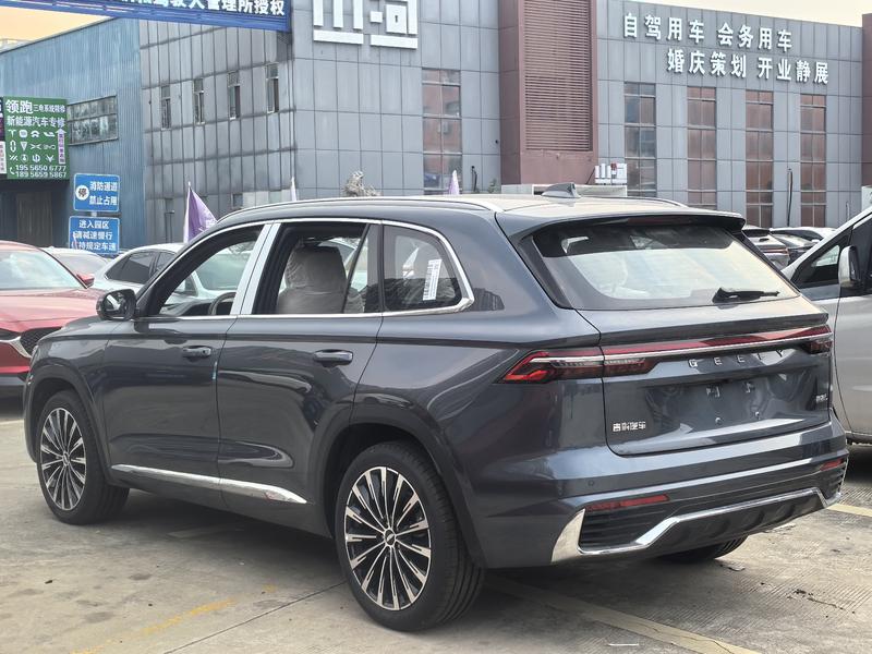 Geely Monjaro, 2025 — фото 3 из 10
