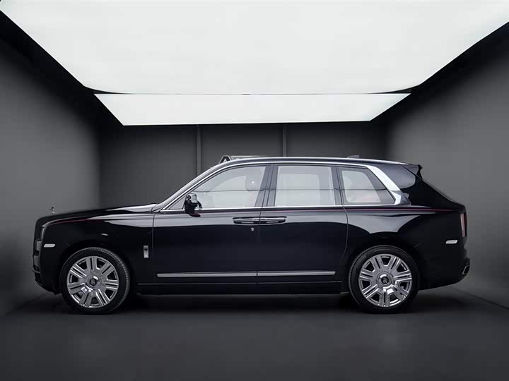 Rolls-Royce Cullinan, 2023 — фото 3 из 9
