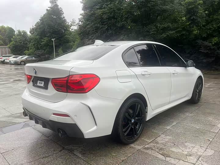BMW 1 Series, 2022 — фото 7 из 9