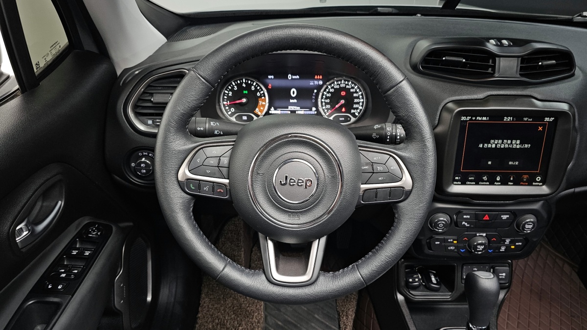 Jeep Renegade, 2022 — фото 12 из 12
