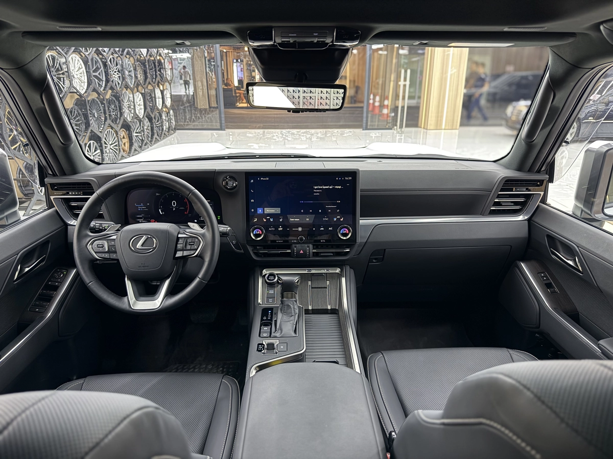 Lexus GX, 2025 — фото 9 из 12