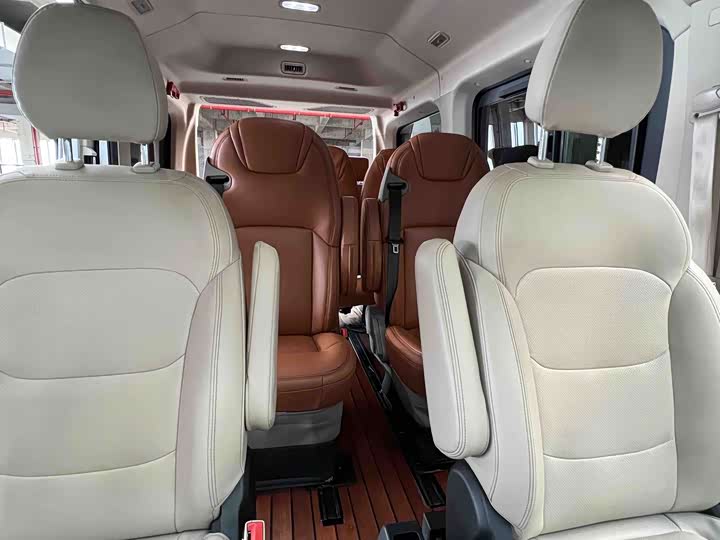 Maxus V90, 2023 — фото 8 из 9