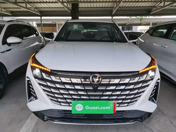 Changan UNI-Z Hybrid, 2026 — фото 3 из 9