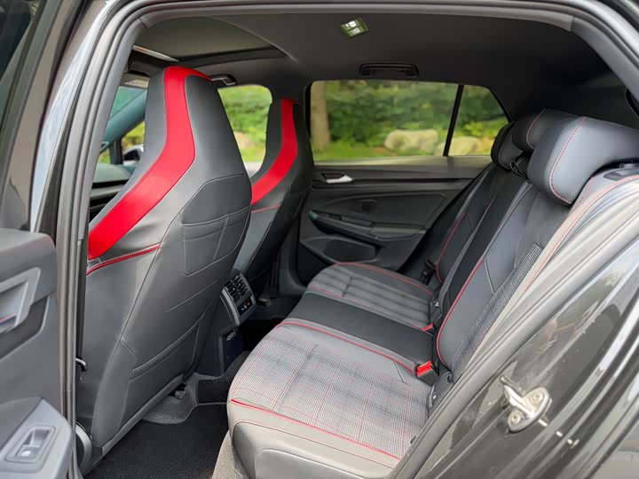 Volkswagen Golf GTI, 2025 — фото 7 из 9