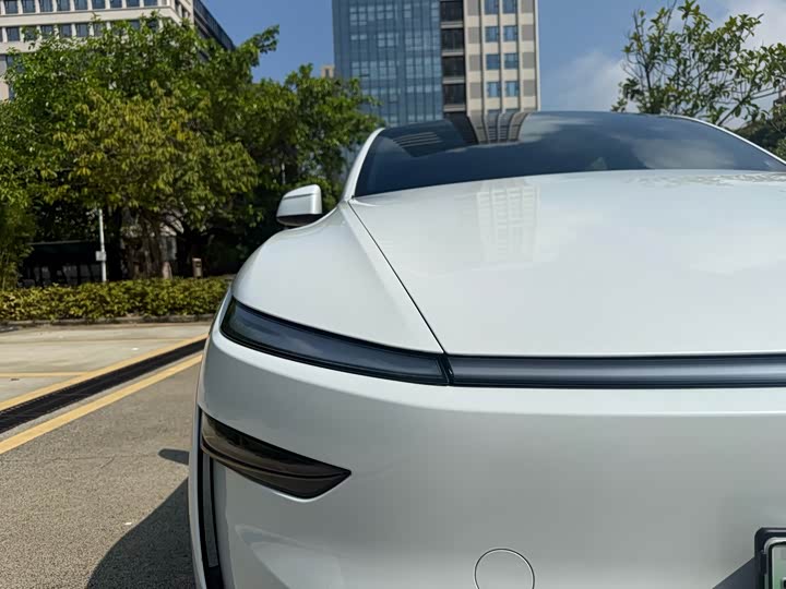 Tesla Model Y, 2025 — фото 9 из 9