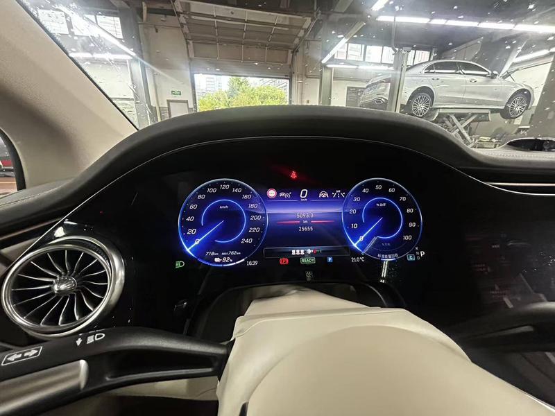 Mercedes-Benz EQS, 2025 — фото 9 из 12