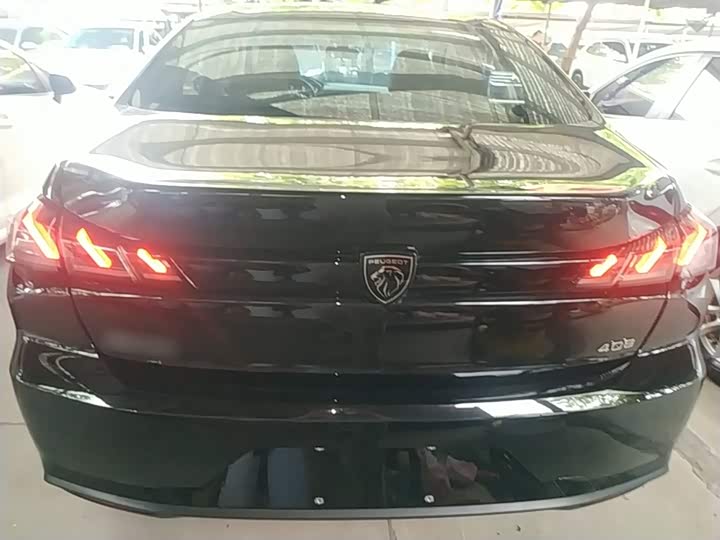 Peugeot 408, 2023 — фото 6 из 9