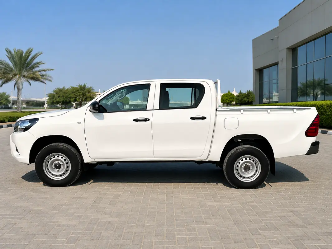 Toyota Hilux, 2026 — фото 8 из 10