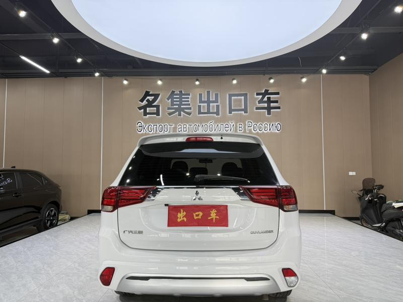 Mitsubishi Outlander, 2021 — фото 5 из 12