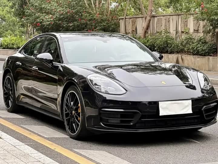 Porsche Panamera, 2022 — фото 2 из 3