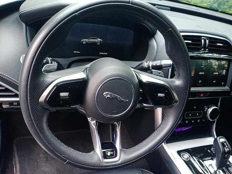 Jaguar XE L, 2021 — фото 11 из 12