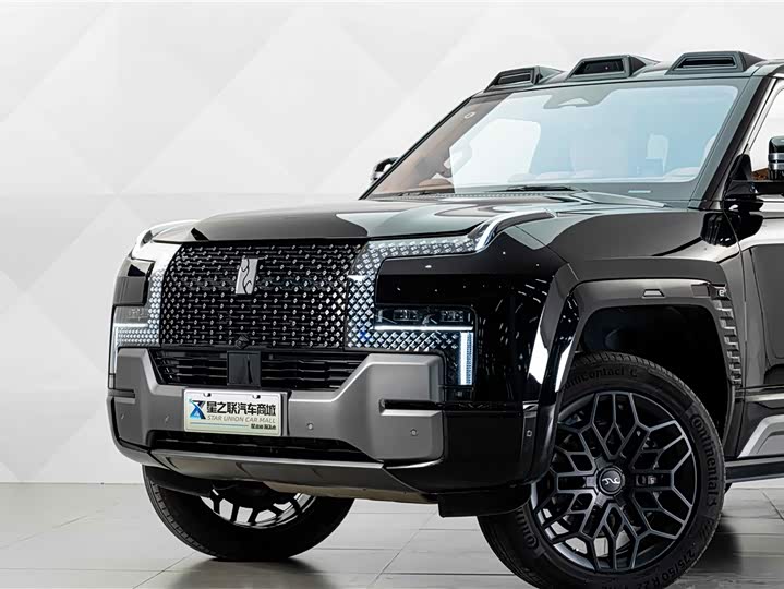 BYD Yangwang U8, 2023 — фото 3 из 9