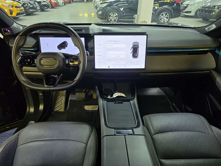 Lynk & Co 08 EM-P Hybrid, 2023 — фото 8 из 9