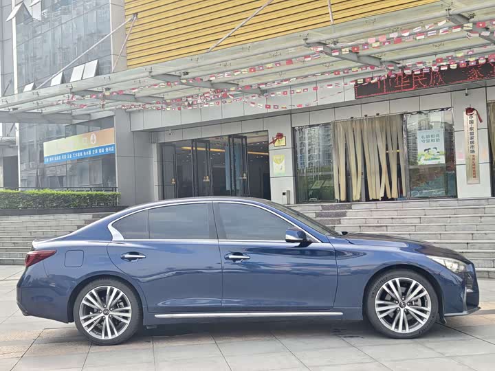 Infiniti Q50L, 2023 — фото 4 из 9