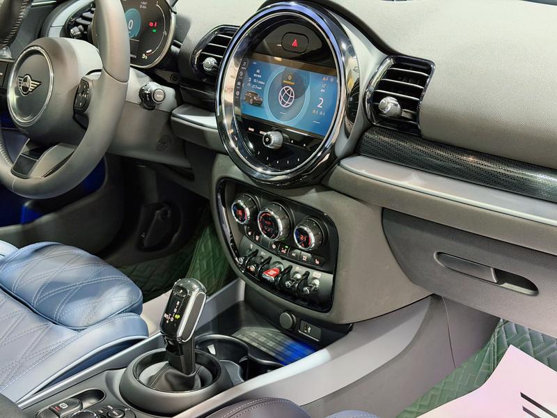 Mini Clubman, 2022 — фото 7 из 11