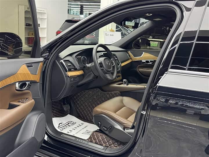 Volvo XC90, 2021 — фото 6 из 9
