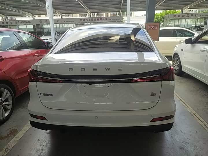 Roewe i5, 2023 — фото 6 из 9