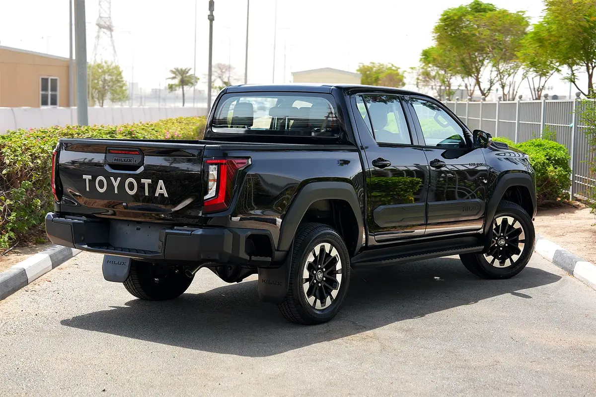 Toyota Hilux, 2026 — фото 4 из 10