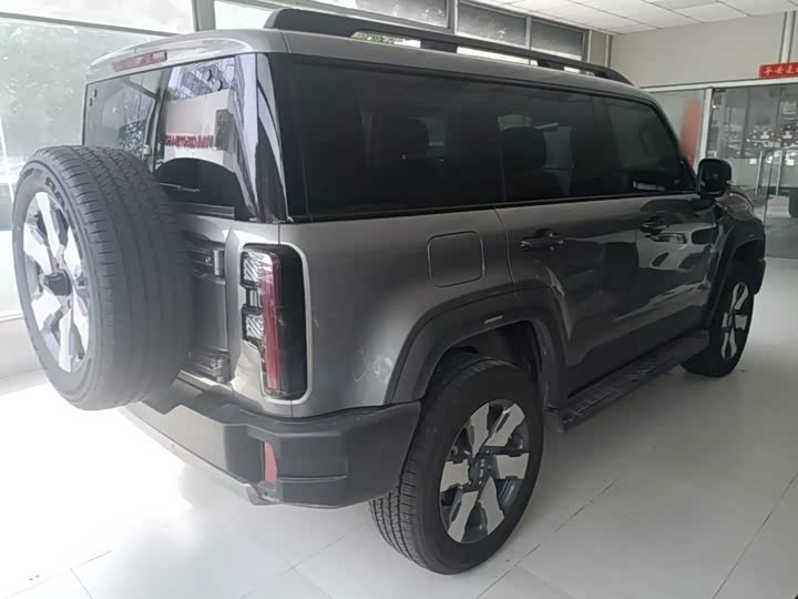 BAIC Beijing BJ40 Hybrid, 2025 — фото 7 из 9