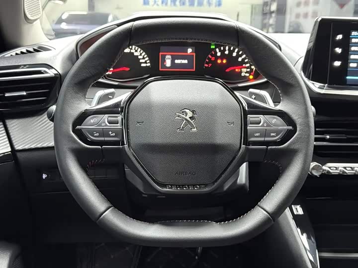Peugeot 2008, 2023 — фото 6 из 9