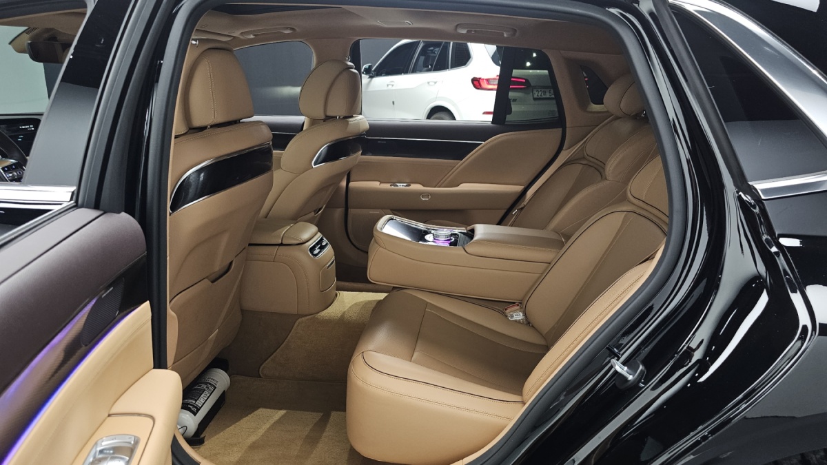 Genesis G90, 2022 — фото 12 из 12