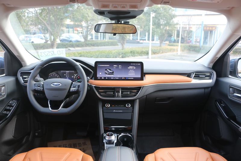 Ford Escape, 2023 — фото 7 из 12