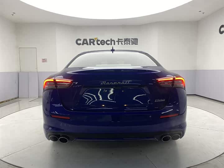 Maserati Ghibli, 2022 — фото 6 из 9