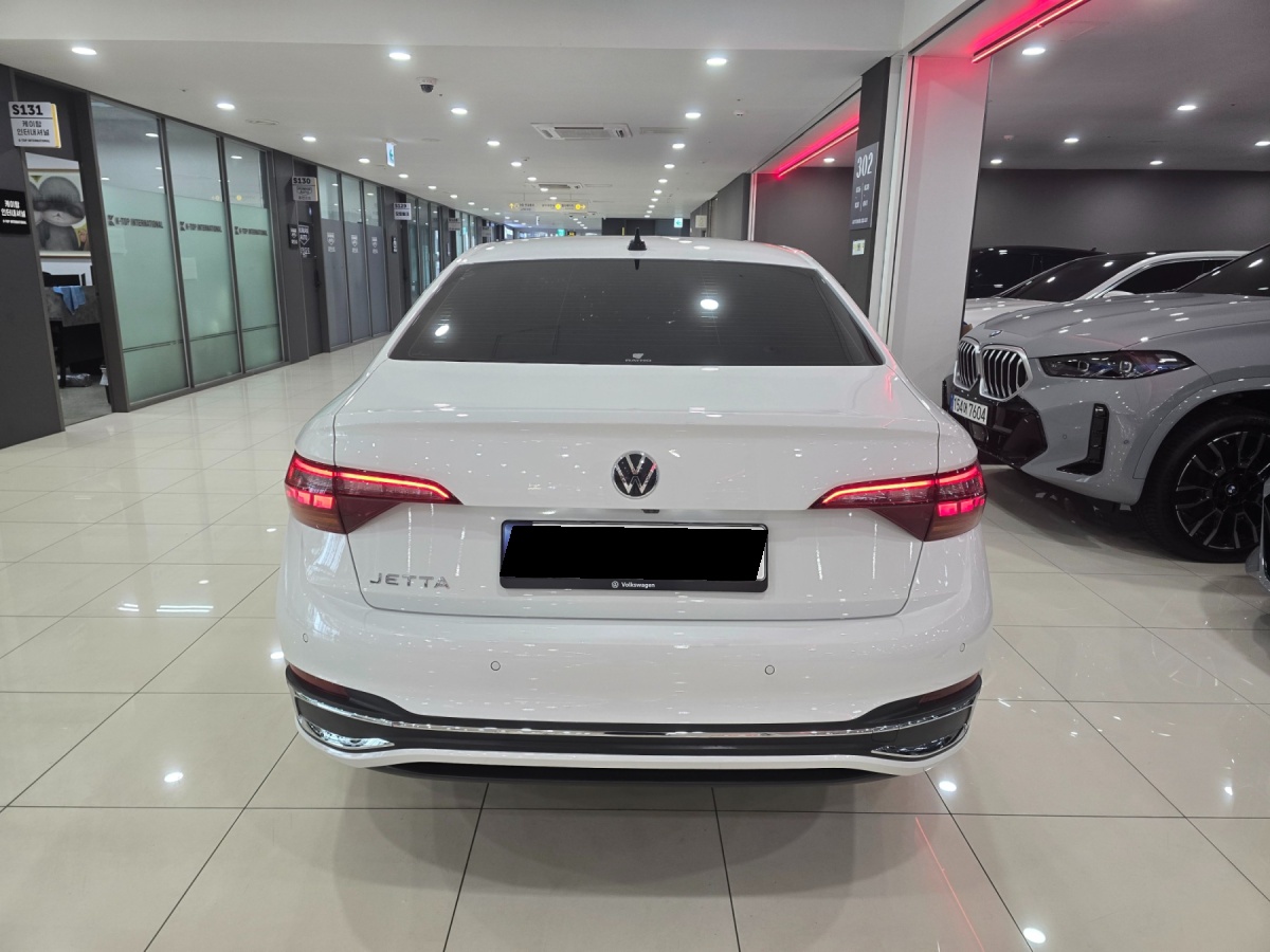 Volkswagen Jetta, 2023 — фото 4 из 12