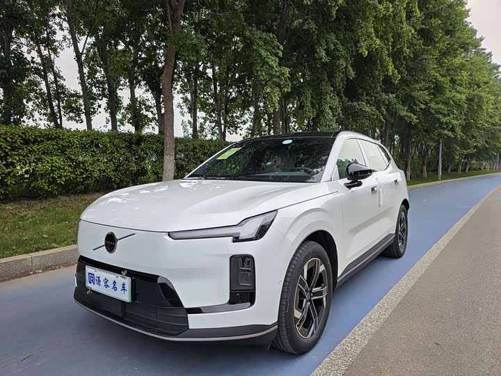 Volvo XC70 Hybrid, 2025 — купить в Самаре под ключ