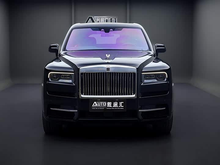 Rolls-Royce Cullinan, 2023 — фото 2 из 9