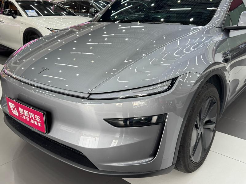 Tesla Model Y, 2026 — фото 7 из 12