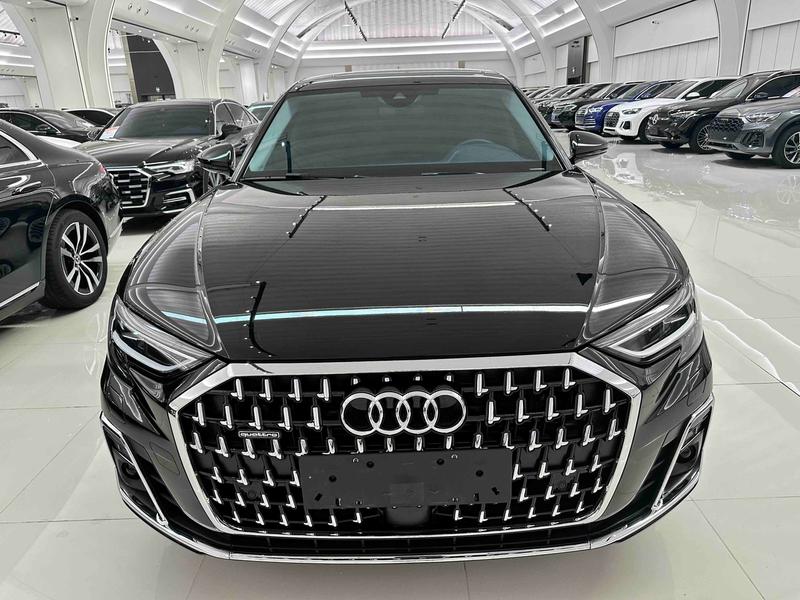 Audi A8, 2023 — фото 2 из 10