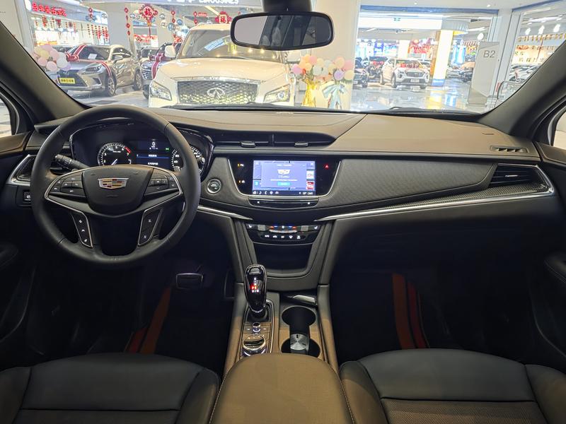 Cadillac XT5, 2023 — фото 11 из 12