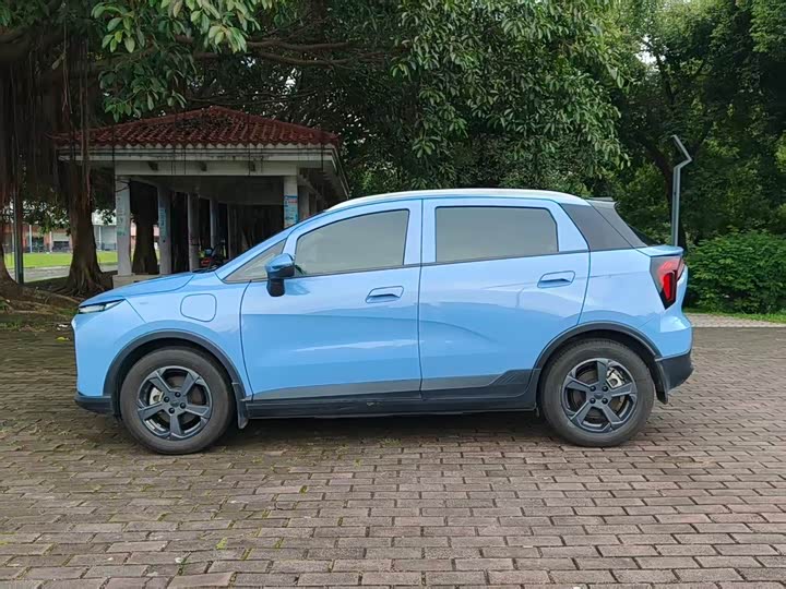 Geely Geometry E Firefly, 2022 — фото 5 из 9