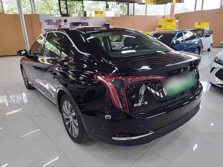 Hongqi E-QM5, 2023 — фото 5 из 9