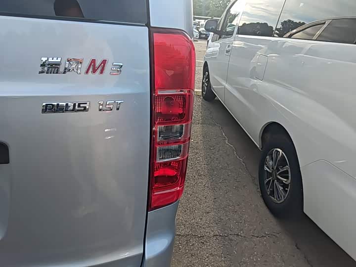 JAC Refine M3, 2023 — фото 8 из 9