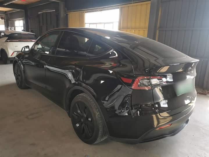 Tesla Model Y, 2021 — фото 5 из 9
