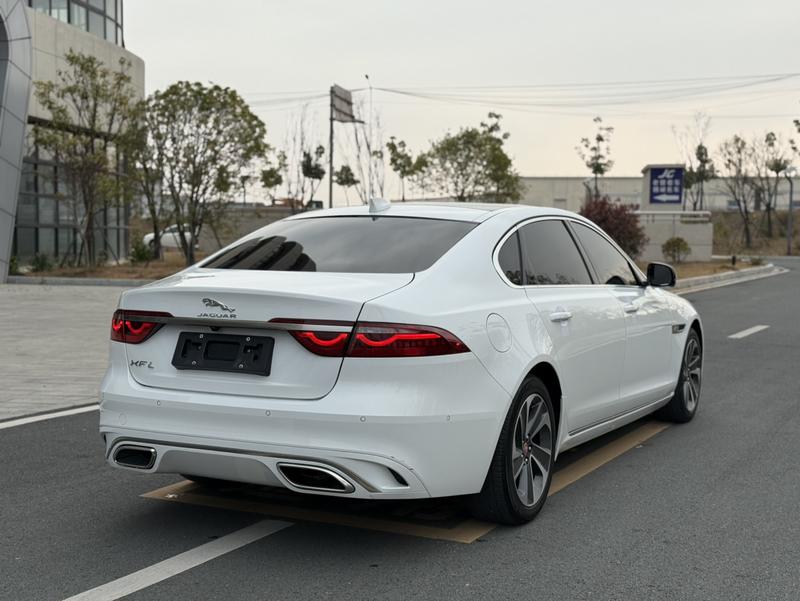 Jaguar XF L, 2022 — фото 6 из 12