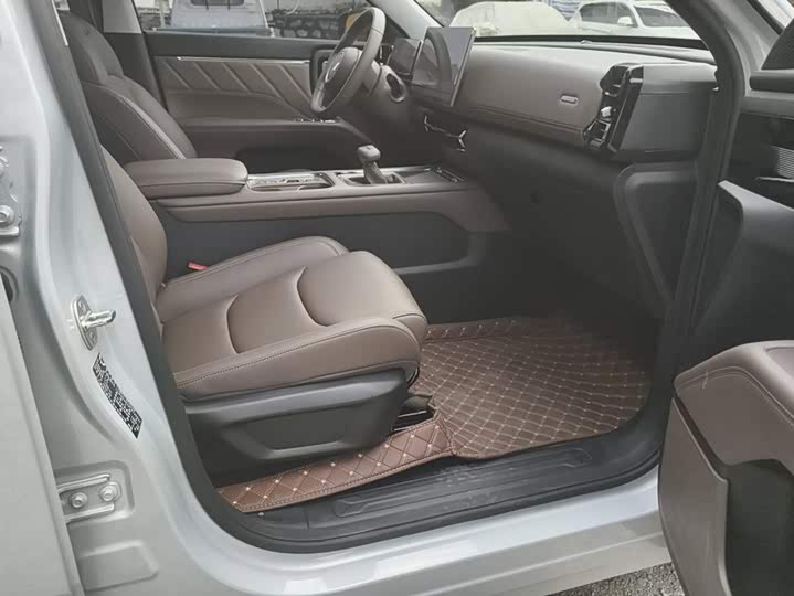 Wuling Starlight 560, 2026 — фото 8 из 9