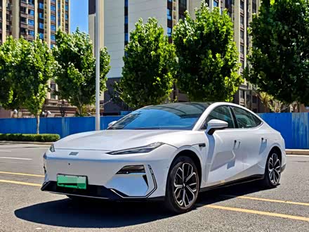 Geely Galaxy E8, 2025 — купить в Смоленске под ключ