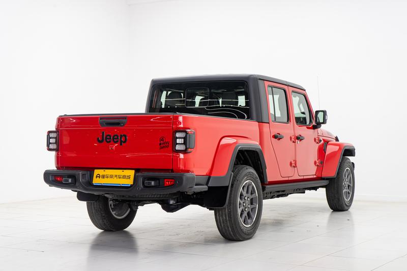 Jeep Gladiator, 2023 — фото 7 из 12