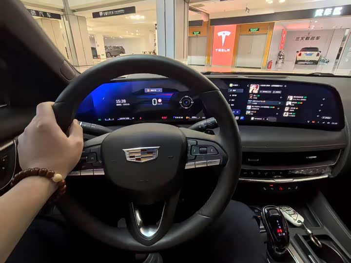 Cadillac CT5, 2023 — фото 9 из 9