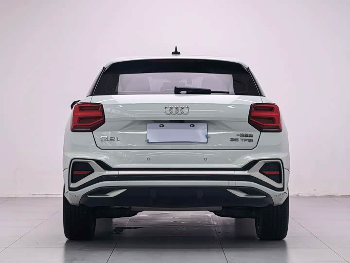 Audi Q2L, 2021 — фото 6 из 9