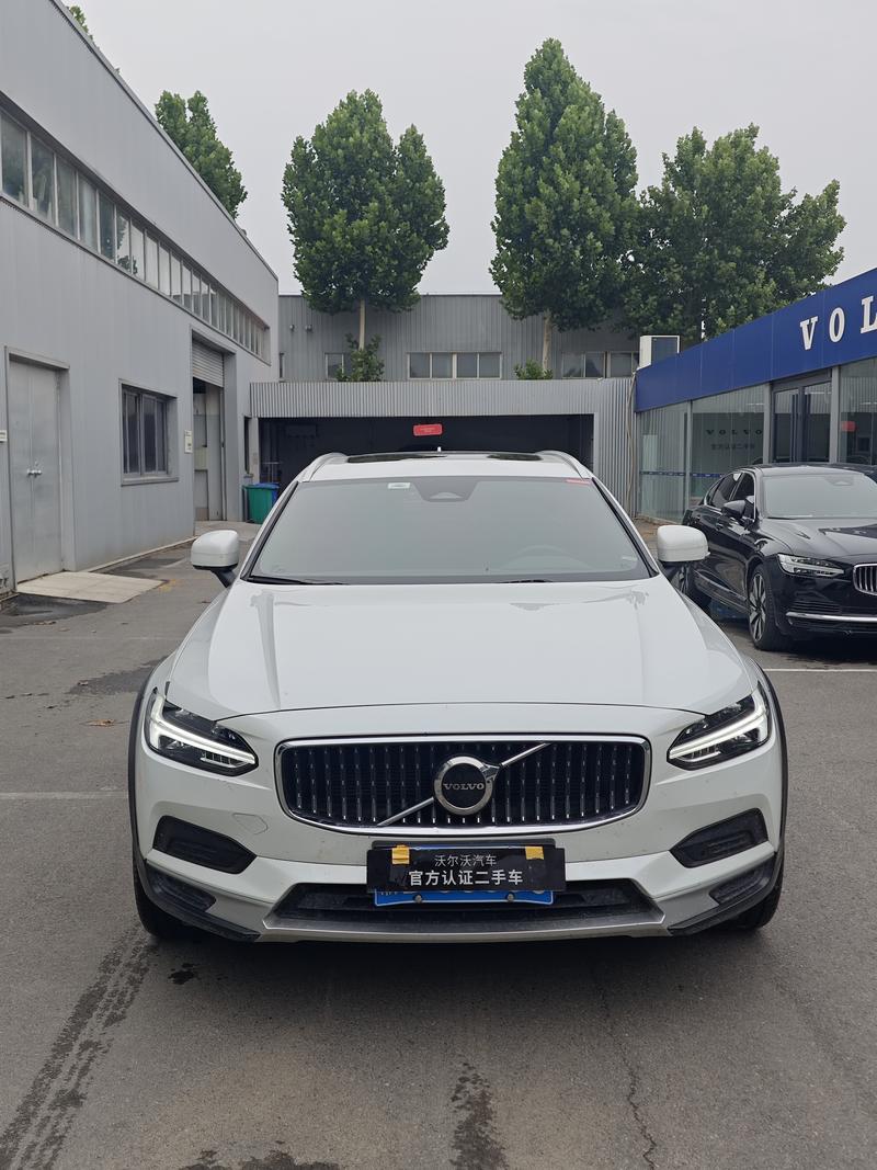 Volvo V90, 2022 — фото 2 из 11