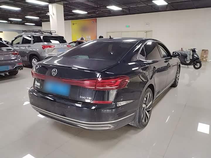 Volkswagen Passat, 2023 — фото 7 из 9